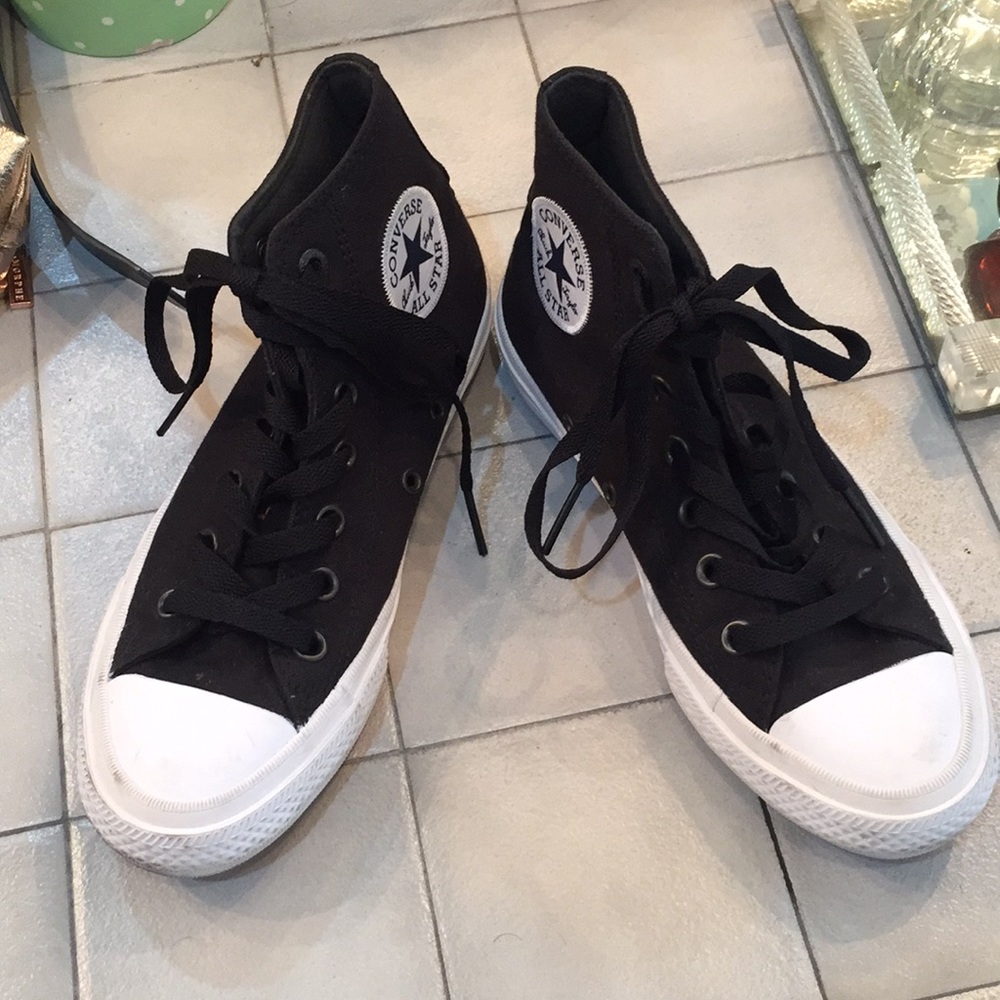 Women’s Black Converse High Top Chucks Shoes 6.5